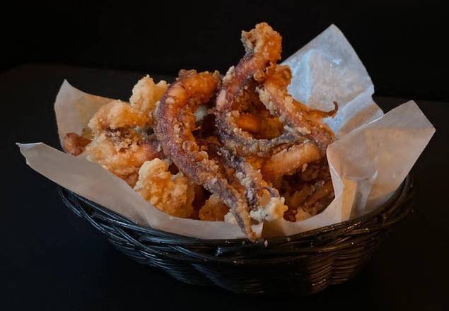 AP6 Deep Fried Calamari 港式炸鱿鱼须